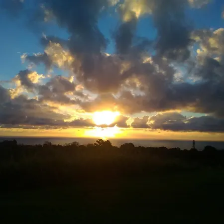 Puumoi Pink House And Sunrise Studio Holiday home